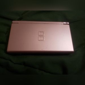 Pink Nintendo DS